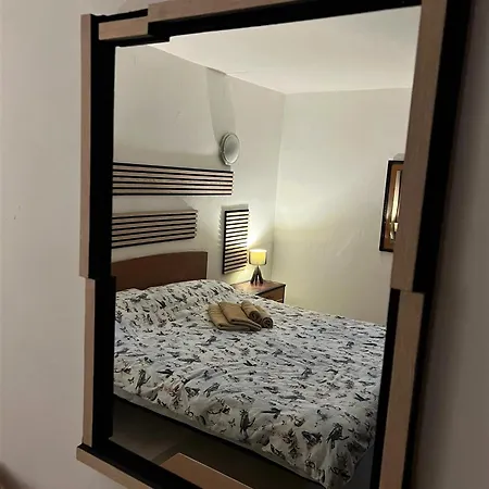 Red Door Apartamento *