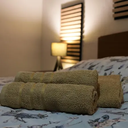 Red Door バレッタ