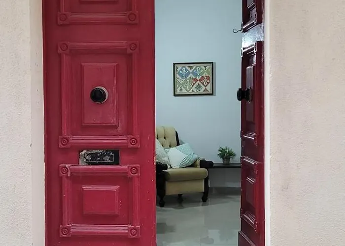 Red Door * Valletta