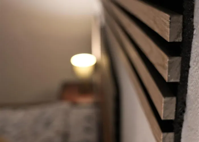 Apartament Red Door *